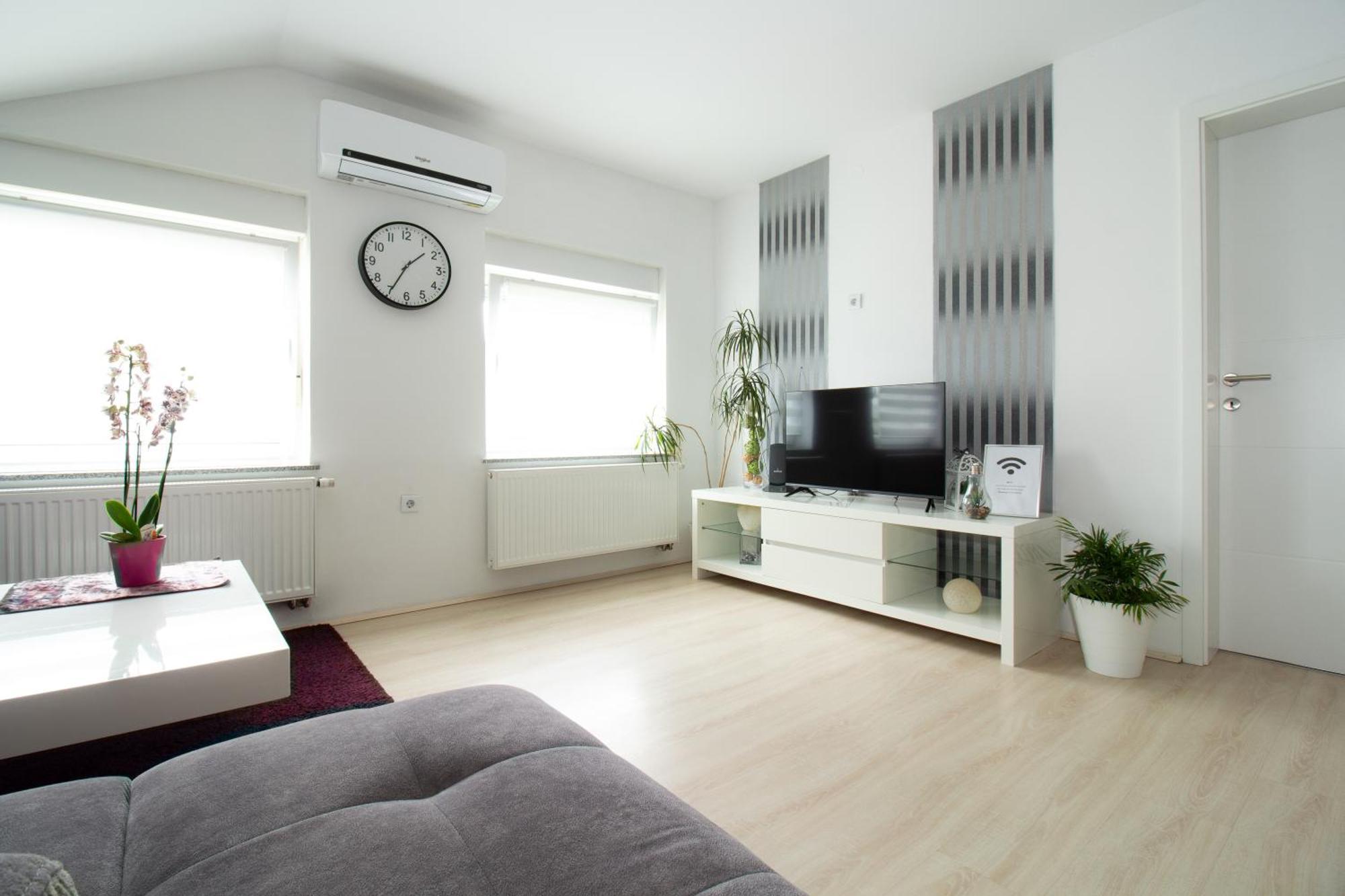 Apartman Keti Donja Lomnica Екстериор снимка