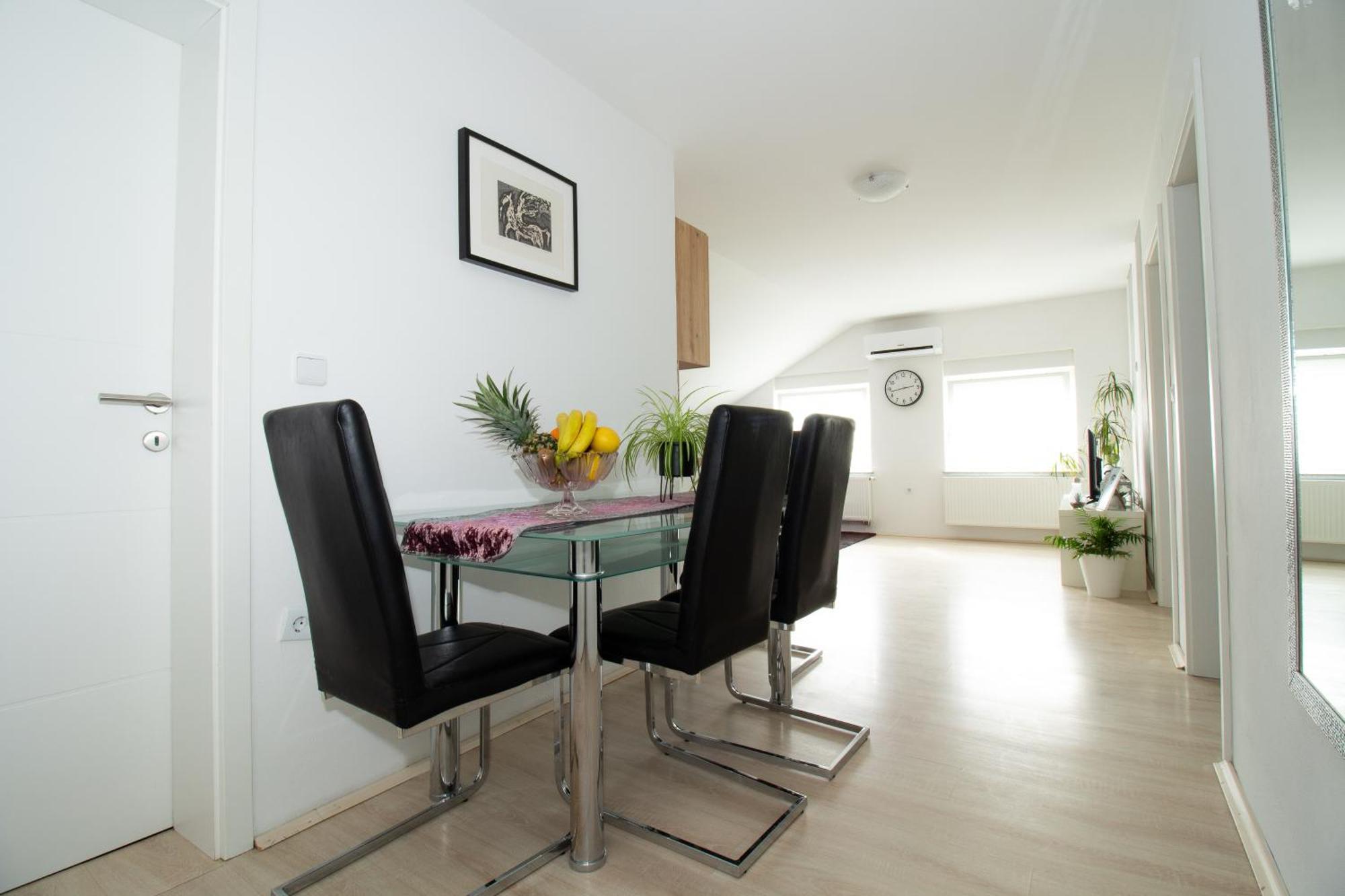Apartman Keti Donja Lomnica Екстериор снимка