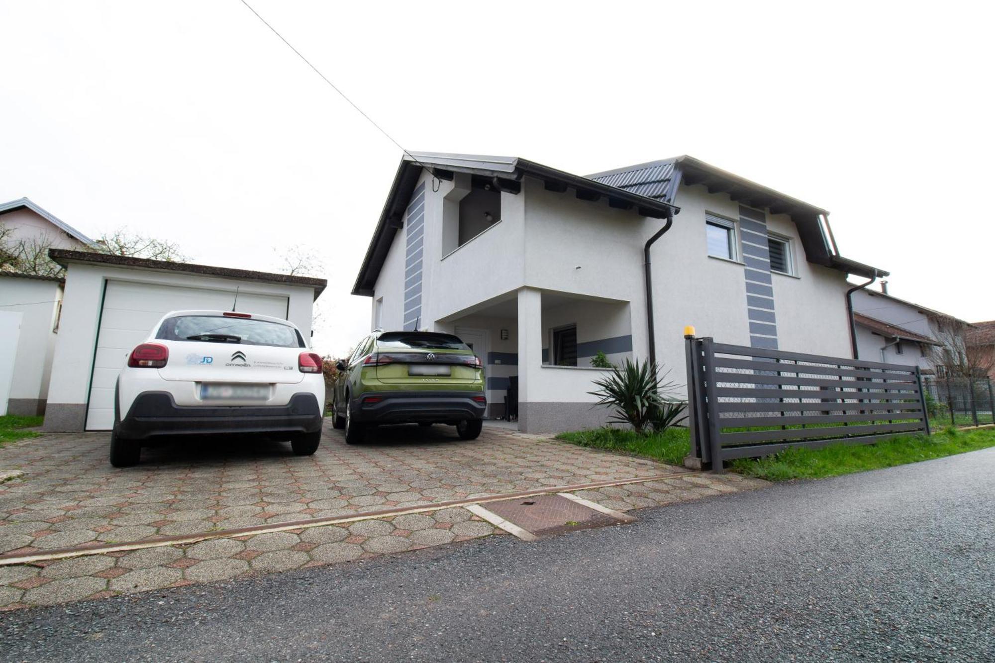 Apartman Keti Donja Lomnica Екстериор снимка